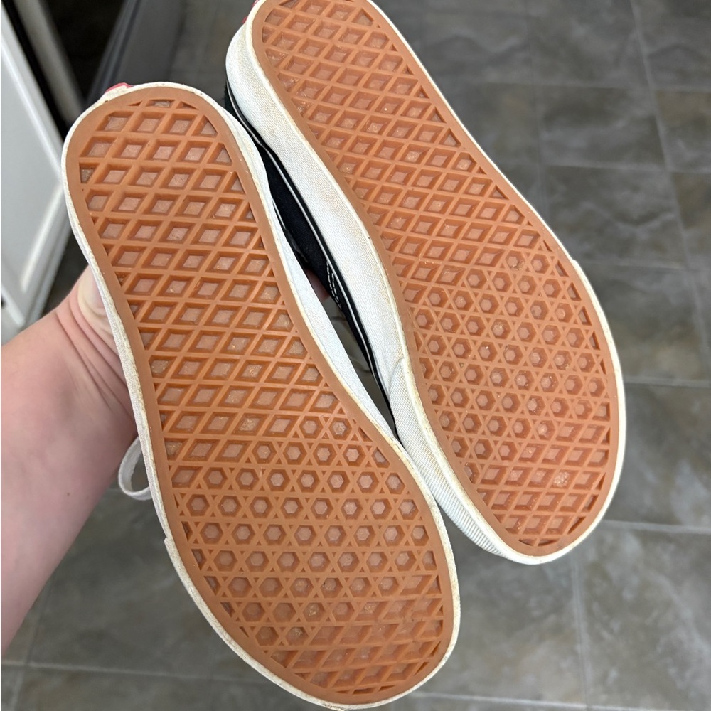 Vans Black and White Women's Sneakers - Picture 5 of 8